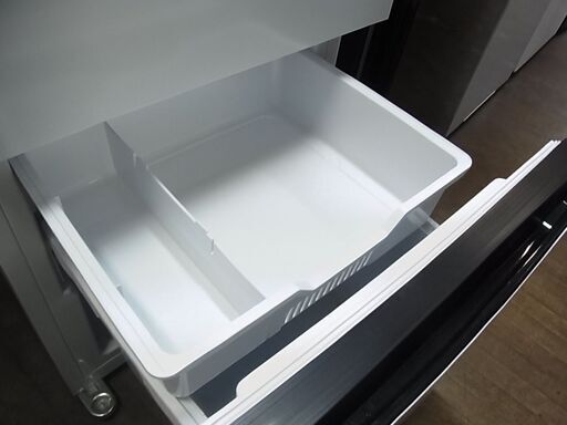 Hisense　ハイセンス　2ドア冷凍冷蔵庫　HR-D13E2W　2022年製　ホワイト　白　ノンフロン冷凍冷蔵庫
