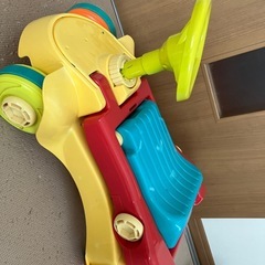 people 乗り物　手押し車