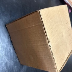 花瓶 赤と緑のストライプ プラスチックの画像