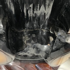 一升瓶が持てる　木彫りの熊　北海道産の画像