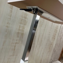 ⭐️昇降　ベッド サイドテーブル　テーブル　デスク　ベッドテーブル　介護 キャスター付きの画像