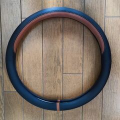 ユニバーサル ステアリングカバー（ハンドルカバー）の画像