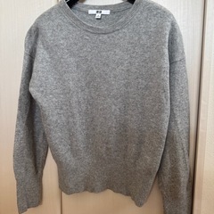 ユニクロ　カシミヤセーター