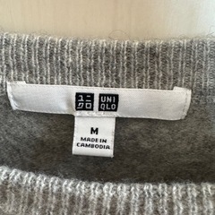 ユニクロ　カシミヤセーターの画像