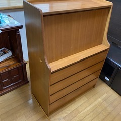 折りたためる机の画像