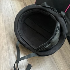 乗馬用品　ヘルメット　収納の画像