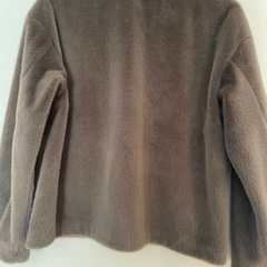 UNIQLO ファージャケット
の画像