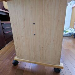 細長ダイニングテーブル、265cm X 65cmの画像