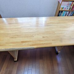 細長ダイニングテーブル、265cm X 65cmの画像