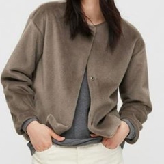 UNIQLO ファージャケット
の画像