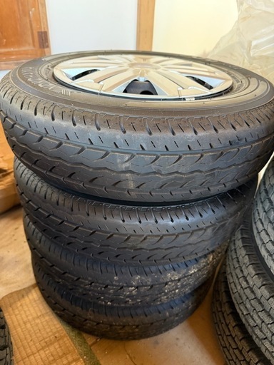 アトレーs700v 純正タイヤ新車外し　4本セット