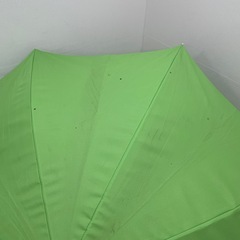 ビーチパラソル 黄緑 ライトグリーン 中古品 直径約の画像