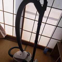 アイリスオーヤマ掃除機の画像