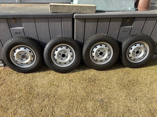 タイヤ　ホイール付き　　145R12 6PR LT