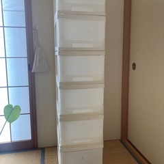 カラーボックス(半透明)6つ