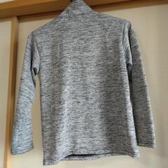 美品　キッズ　トレーナー　カットソー　長袖　サイズ140の画像