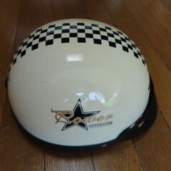 アメリカンポリスタイプのカッコイイ ヘルメットの画像