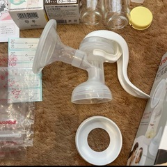 哺乳　ミルトン・搾乳機・哺乳瓶等　関係一式の画像
