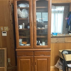 取りに来れる方　食器棚