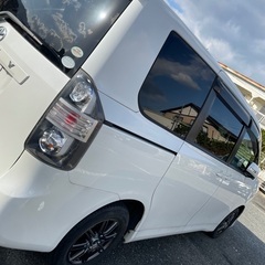 TOYOTAヴォクシィフリップダウンモニター