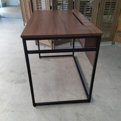20250221007　家具　机の画像