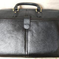 黒革ボストンバッグ