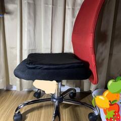 近隣への配送無料3/1朝８時頃パソコンデスクと椅子のセット東京都三鷹市で引取可能な方の画像