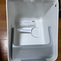 ネコのトイレ&トイレ砂2袋 　 の画像