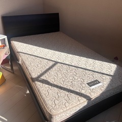 ベッド