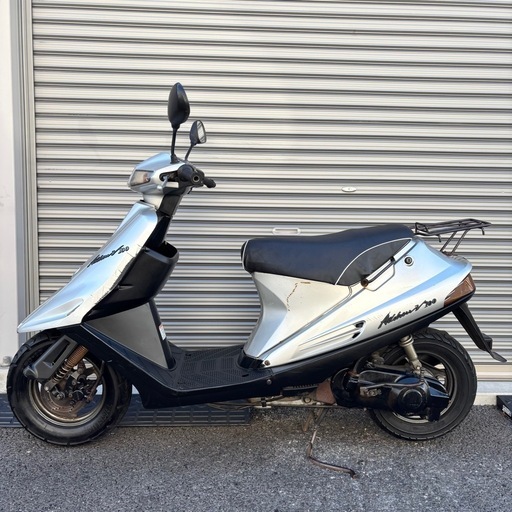 3184.ハイパワー前期型　アドレスv100 バッテリー、シート新品　千葉県柏市　即日配送、自走引き取りも可能