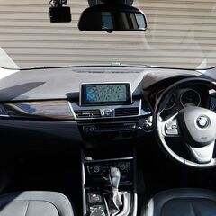 218d グランツアラー ラグジュアリー7人乗 インテリジェントセーフティ/ブラックレザー/HDDナビ/バックカメラ/パワートランク/ETCの画像