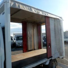 H.18(2006)年 いすゞ エルフ 2tアコーディオンバン スムMT ホワイト 走行56,000km ETC  クラッチフリー　エアコン　パワステ　パワーウィンドウ　集中ドアロック　運転席エアバック　左電格ミラー　車検1年付　　17177の画像