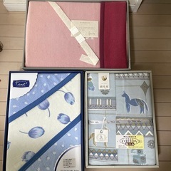 ジバンシー　カシミア混毛布　京都西川オール―ズン対応　綿毛布　シ...