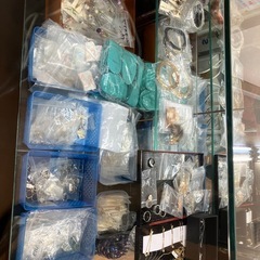 衣類，靴，アクセサリー50円〜220円の画像
