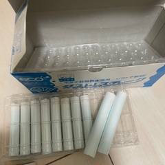 2/27処分　引取り専用　チョーク　黒板消し　未使用(1箱＋残り)+黒板消し3つの画像