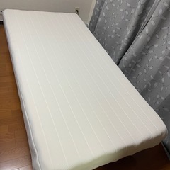 ニトリ★脚付きマットレスの画像
