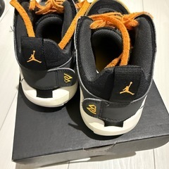 ジョーダン　キッズ　バスケットボールシューズ22.5センチの画像