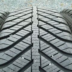オールシーズンタイヤ 195/55R16 グッドイヤー Vector 4Seasons 2022年後期製造 20,000km走行  ベクター フォーシーズンズ 現状渡の画像