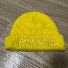 イエロー 刺繍ロゴ ニット帽 ビーニー ファッキンオーサム
