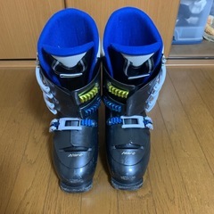 スキーブーツ