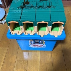 トーマスプラレール　機関庫
