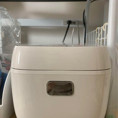 炊飯器の画像
