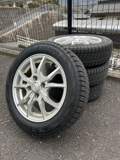 23年製　中古スタッドレスタイヤ　アルミホイール付き4本