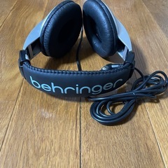 【新品・未使用】behringer HPM1000の画像