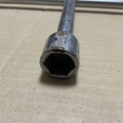 タイヤ交換 クロスレンチ 17,19,21,23インチ 車載工具の画像