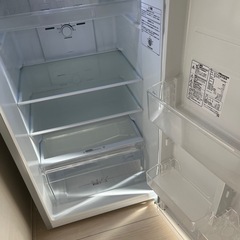 2019年製 Hisense 冷蔵庫　227L 〜3/4までの画像