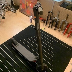 激安！限定値下げ！SEGWAY NINEBOT ES2 電動キックボード　電動キックスクーターの画像