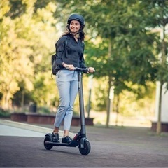 激安！限定値下げ！SEGWAY NINEBOT ES2 電動キックボード　電動キックスクーターの画像