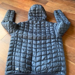 UNIQLO   中綿ジャケット　XLサイズ　の画像