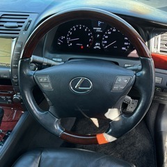 自社ローンあり！ガソリン100リットルプレゼント✨全席パワーシート＆シートヒーター✨ナビ＆TV✨レクサス☆LS460☆バージョンU Iパッケージ☆4600cc☆5人乗り☆の画像